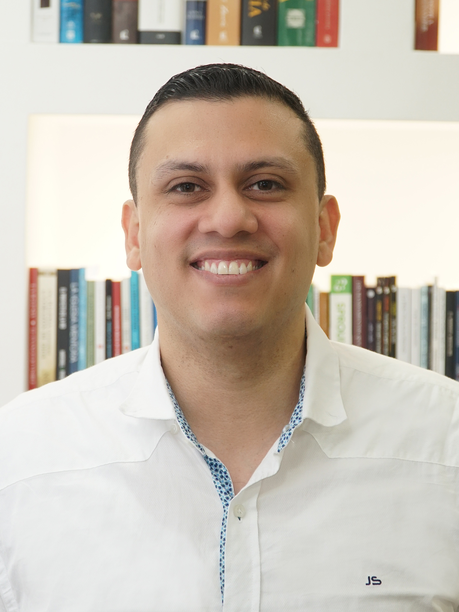 Starling Corrales